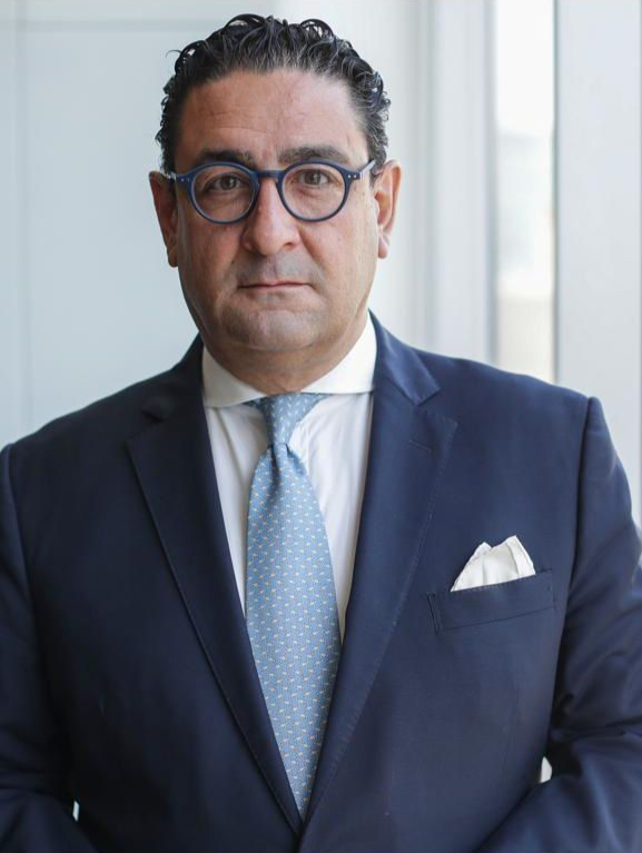 EDUARDO COUYOUMDJIAN